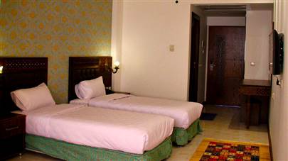 اتاق دو تخته تویین هتل وکیل شیراز